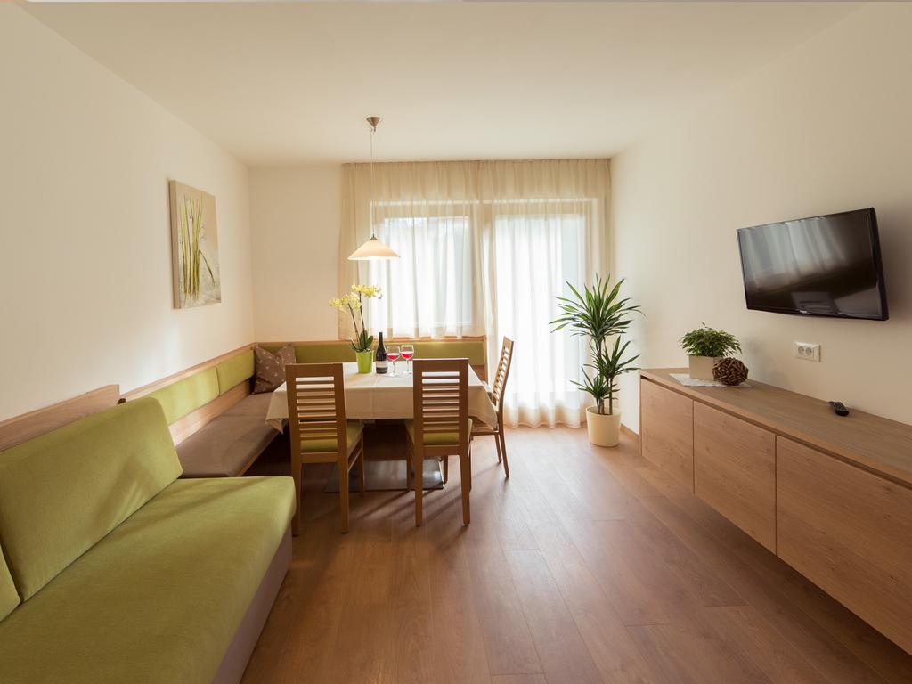 Appartement Garden Olang Стая снимка